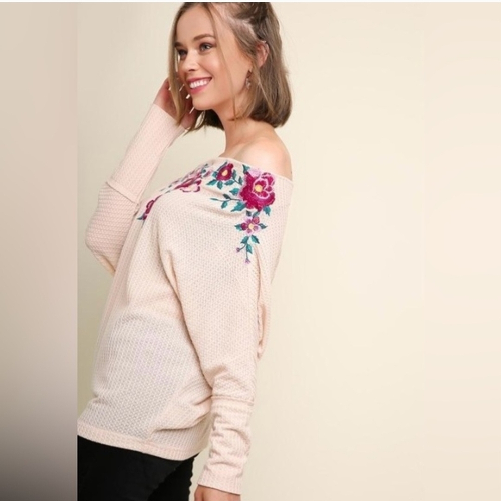 Umgee Floral Embroidered Waffle Knit Boho Top Medium Off The Shoulder Western - Picture 6 of 12
